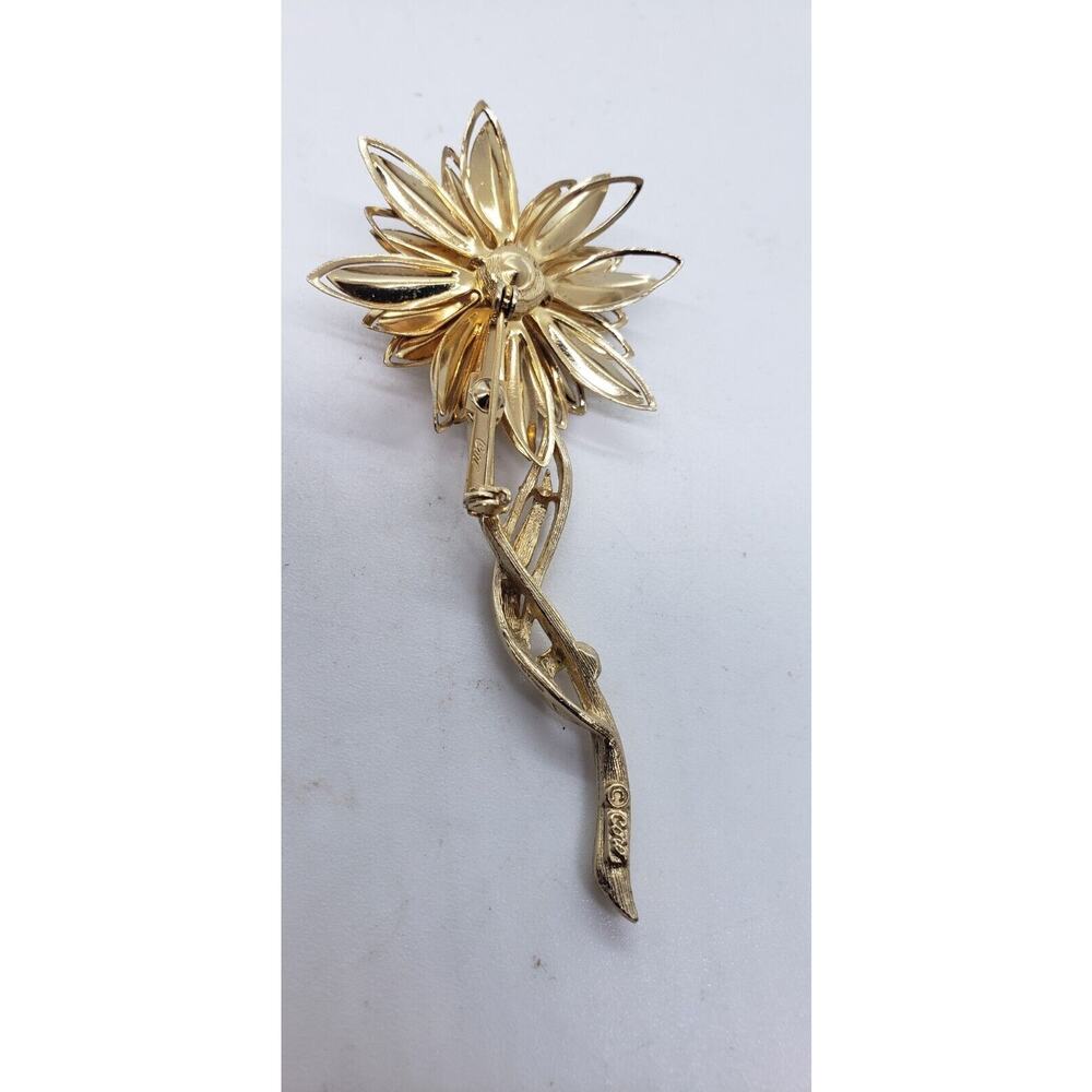 Vintage Coro Brooch Long Stem Flower 3D Gold Toned Daisy cutout Leaves Signed - Picture 3 of 11